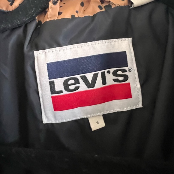 Levi’s Sydney Short Puffer Jacket - Picture 2 of 6
